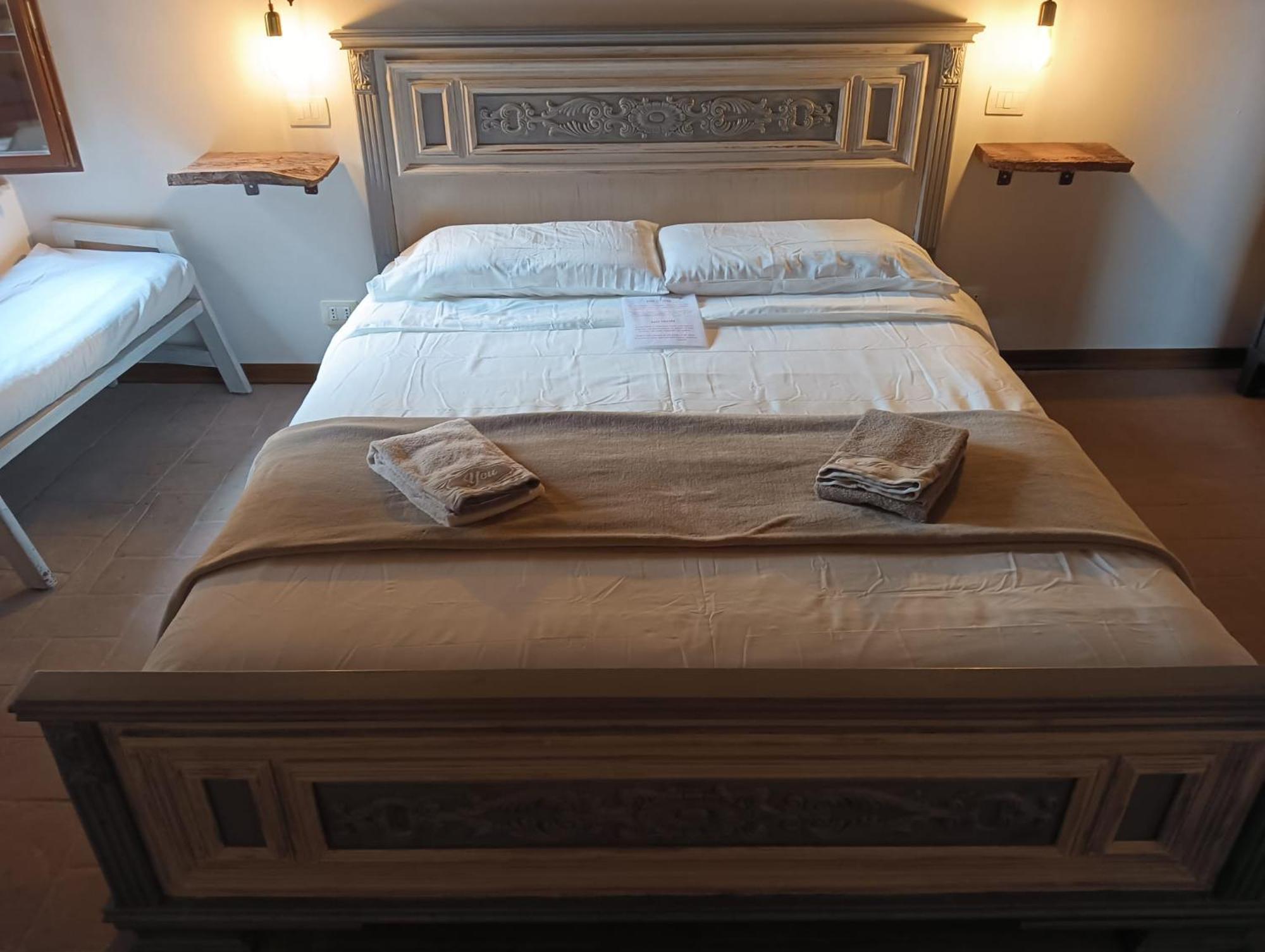 Casa Vacanze Castiglione - 4 Posti Letto Castiglione della Valle 外观 照片